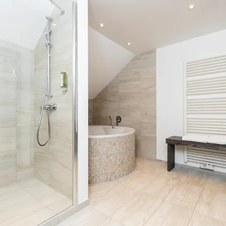 Aedenlife & Ruegen Hotell Trent