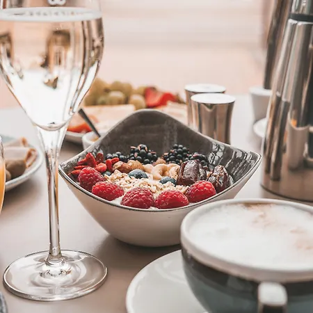 Hotel Aedenlife & Ruegen 4*